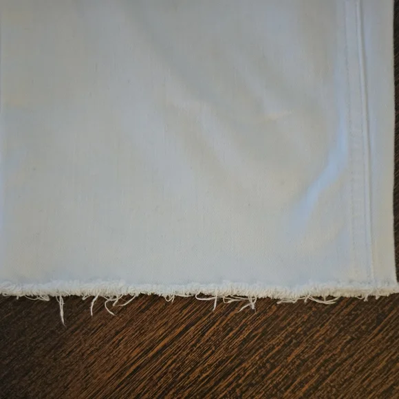 J. Jill Classic White Cropped Jeans - Picture 3 of 5